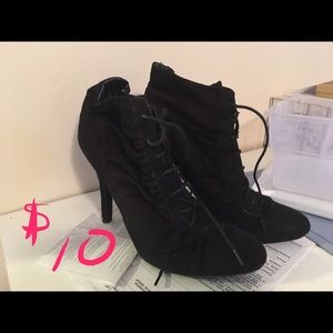 SHOES!! Multiple listings and pictures