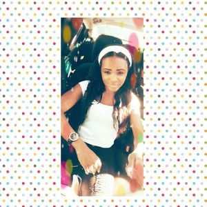 Meet your Posher, Lena