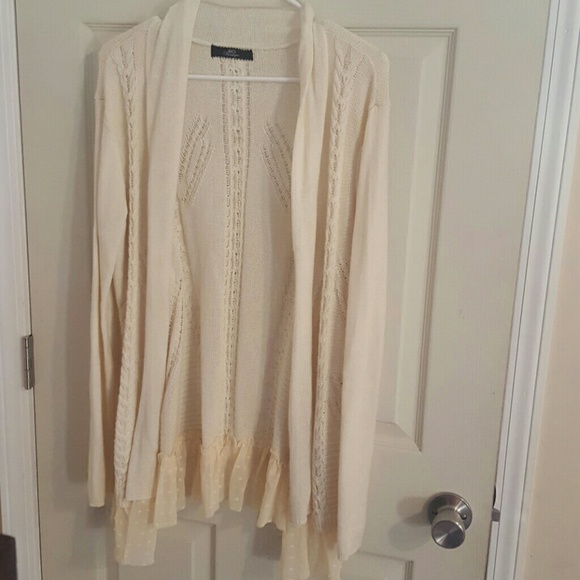 BKE Boutique cream sweater