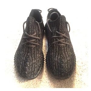 Yeezy boost 350 black