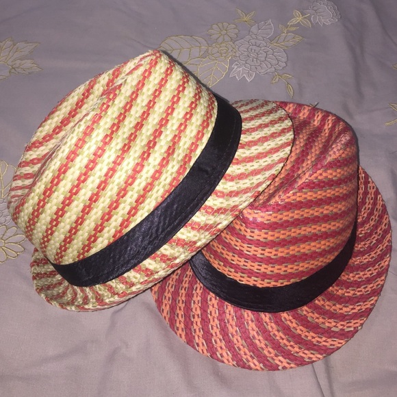 Stylish and colorful hats! - Picture 2 of 4