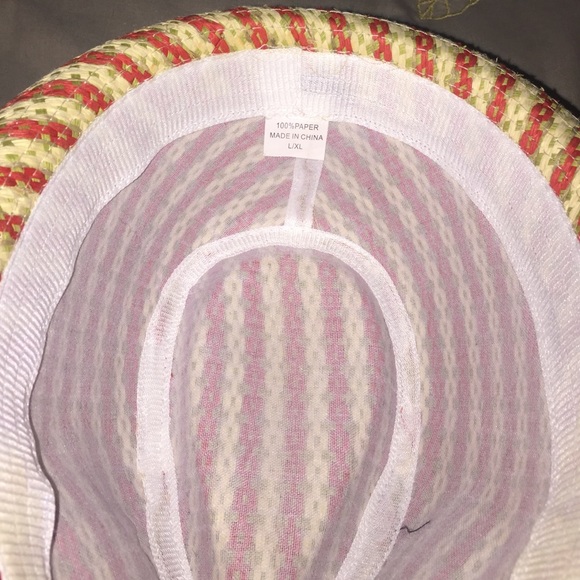 Stylish and colorful hats! - Picture 3 of 4