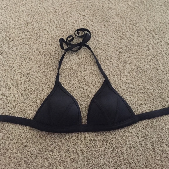 Black bikini top