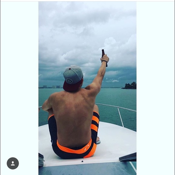 Meet your Posher, Chang - Picture 2 of 4