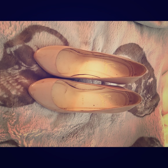 💯 Christian Louboutin