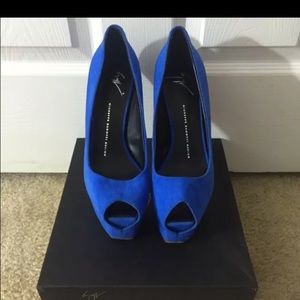 Blue Giuseppe pump high heel