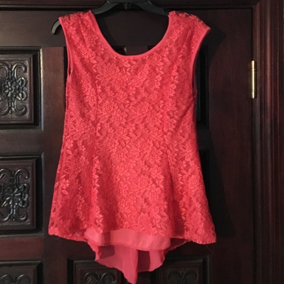 Beautiful peach 🍑 top!