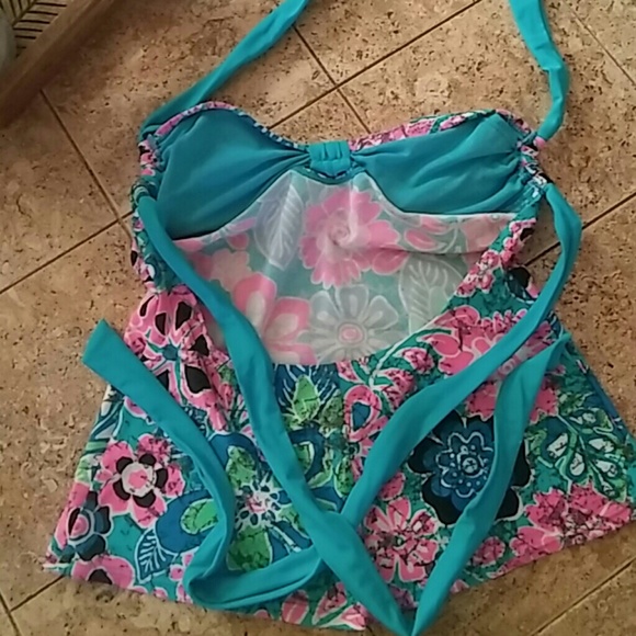 *5 for $20* Floral Tankini Top - Picture 4 of 4