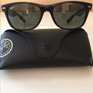 Authentic Black Ray Bans Wayfarer Sunglasses