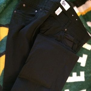 1 pair of black pants