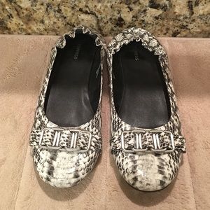 Express ballet flats