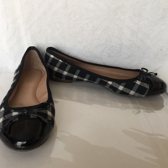 Banana Republic flats