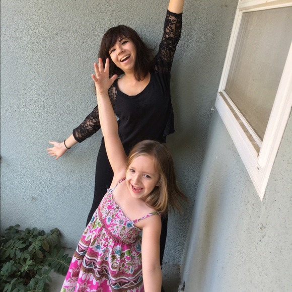 Meet your Posher - Picture 2 of 4