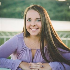 Meet your Posher, Kayley