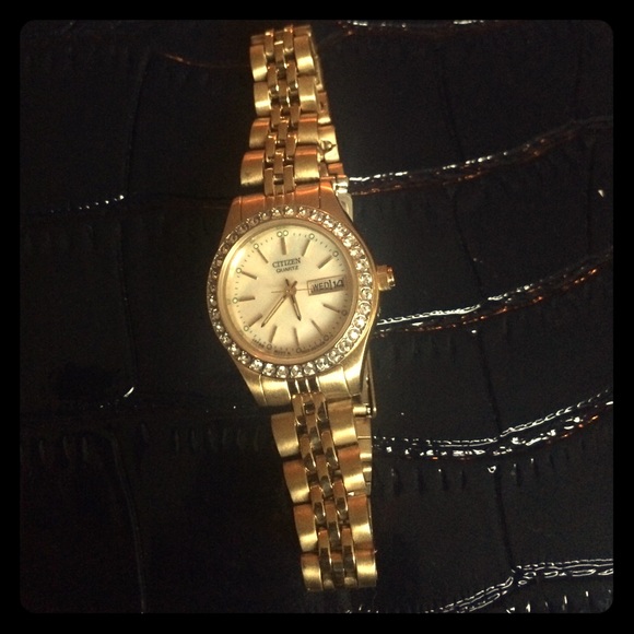 CITIZENS WOMENS GOLD SILHOUETTE CRYSTAL WATCH