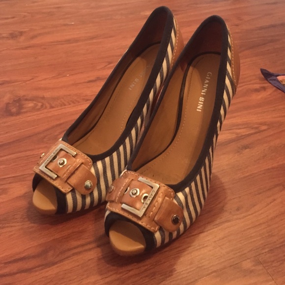 Gianni Bini Heels (size 9)