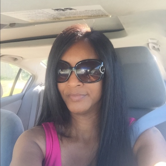 Meet your Posher, Fatima