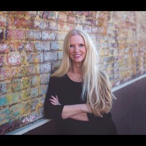 Meet your Posher, Cheryl