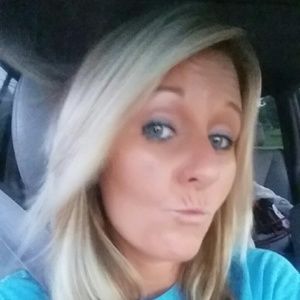 Meet your Posher, Anitra