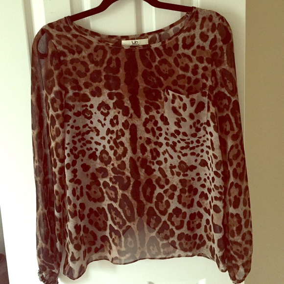 Cheetah-print blouse - Picture 1 of 1