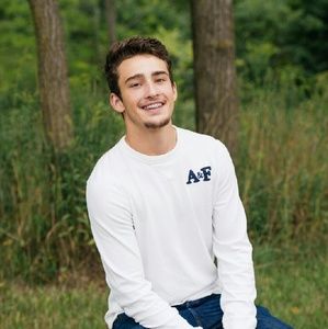 Meet your Posher, Christopher