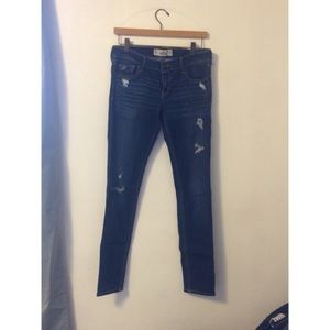 2 Hollister jeans