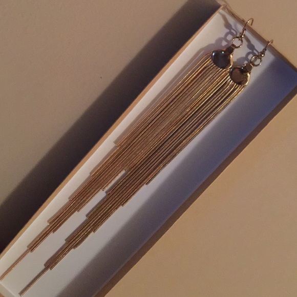 Gold chandelier earrings - Picture 1 of 3