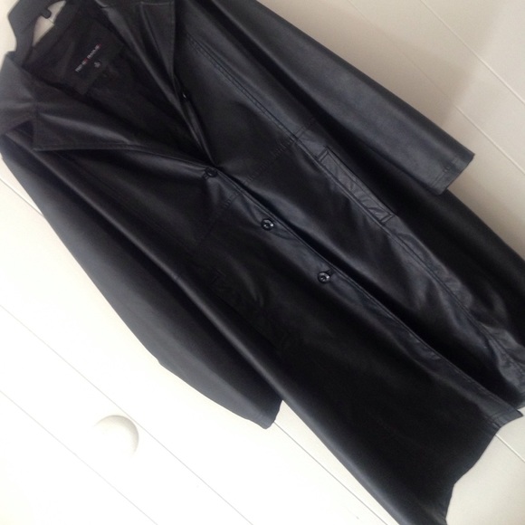 ✨✨Matrix like leather jacket✨✨
