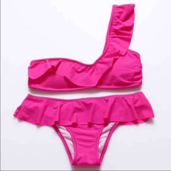 SALE💋 Hot Pink One Strap Ruffle Bikini