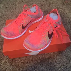 Nike women's Free 4.0 flyknit