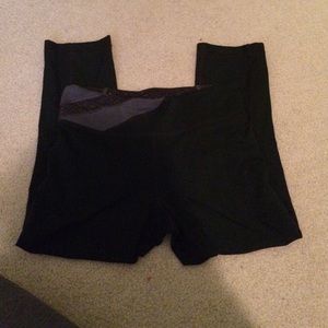 Black UA capris