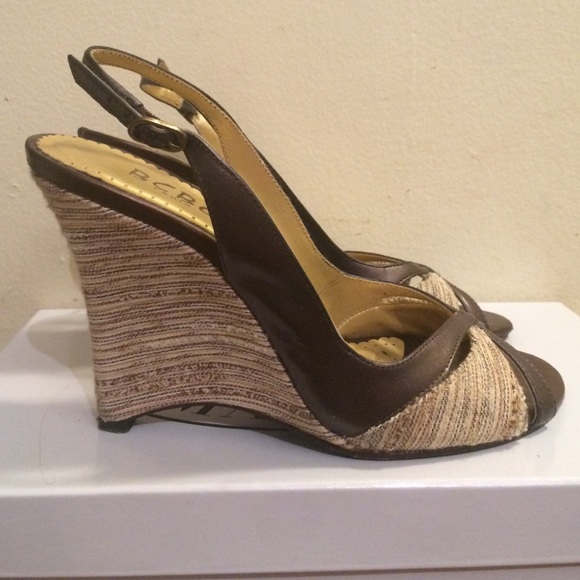 BCBG Shoes - BCBG Brown Wedges sz M
