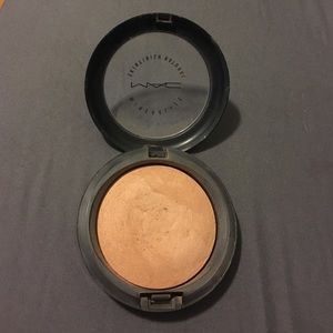 MAC Mineralized Skinfinish  Natural
