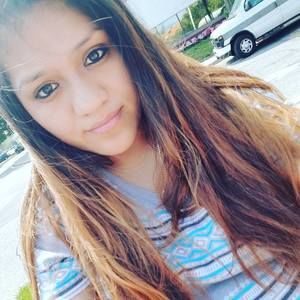 Meet your Posher, Mireya