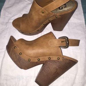 Tan wedge miles