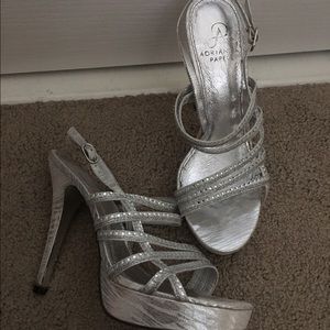 Adriana Papell 5in heels