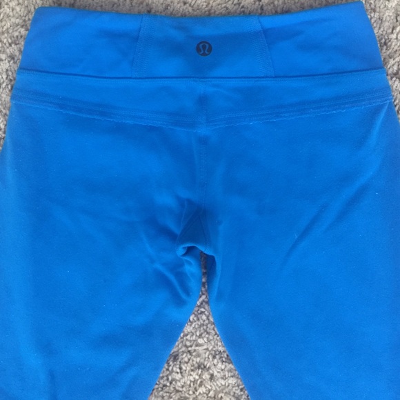 Gorgeous blue lululemon capris💙