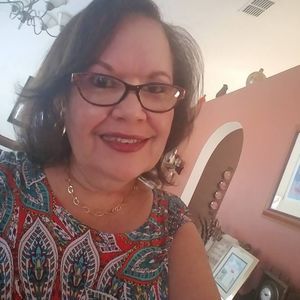 Meet your Posher, Lillian n.