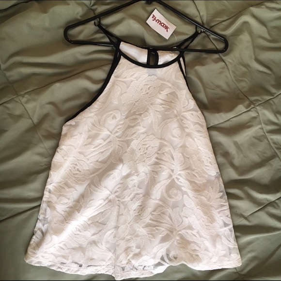 Floral patterned cami🌸