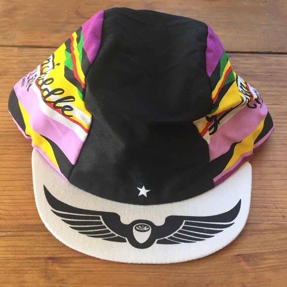 Golden SaddleIntelligentsia Coffee Bike hat. Golden SaddleIntelligentsia Coffee Bike hat.