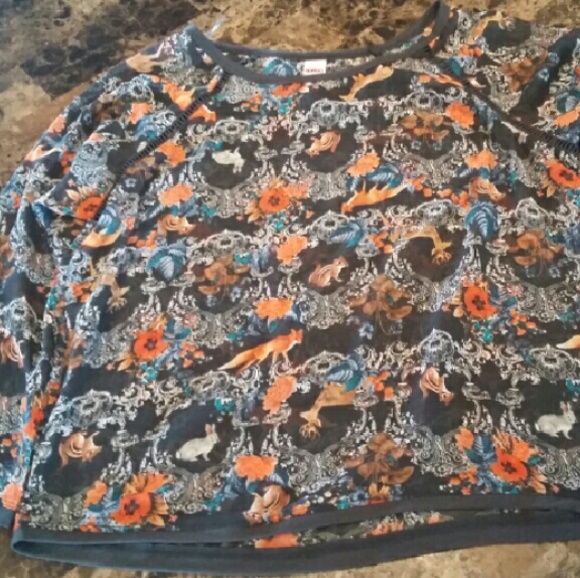 Top - Picture 1 of 1