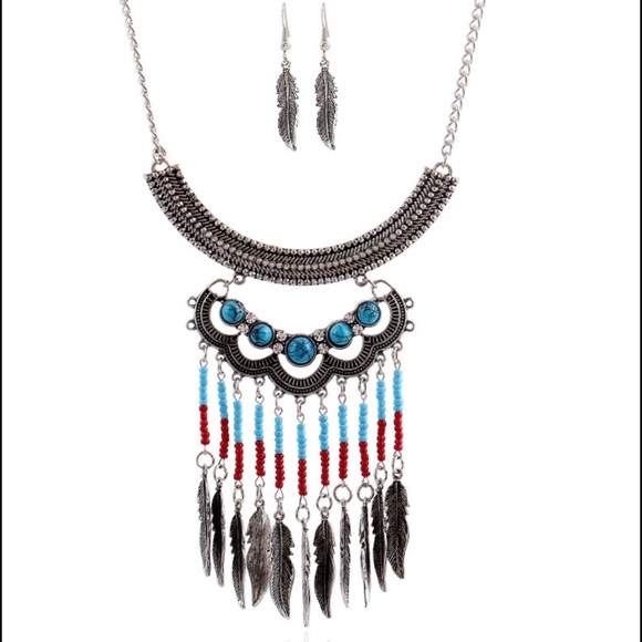 Vintage Leaves Boho Statement Necklace Earrings - Picture 2 of 4