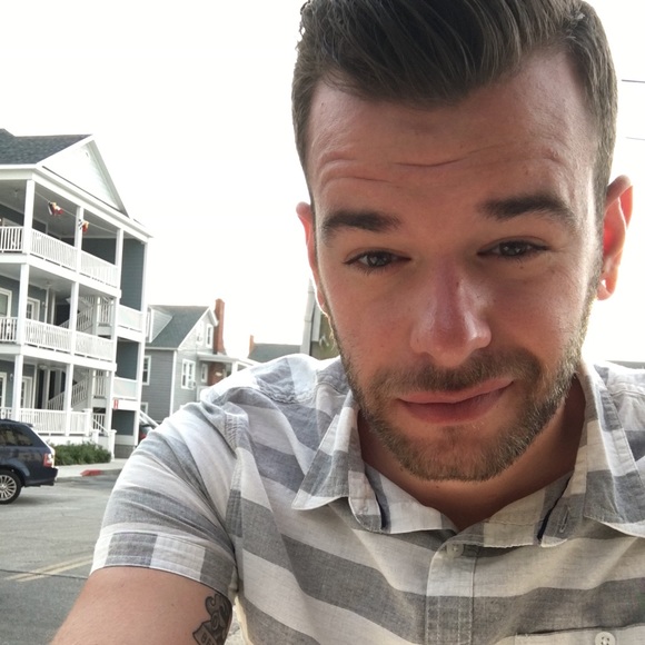 Meet your Posher, Cameron - Picture 1 of 1