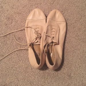 Nude Gianni bini flats. Size 6