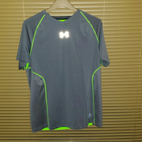 Mens Under Armour Combine Shirt, XL, NWOT