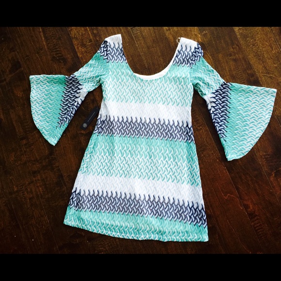 60's Inspired Bell Sleeved Mini Dress