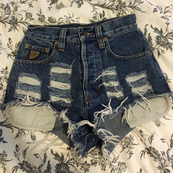 distressed high waisted denim shorts