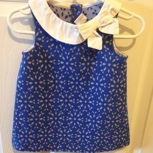 Excellent condition. Not rips, stains or tears