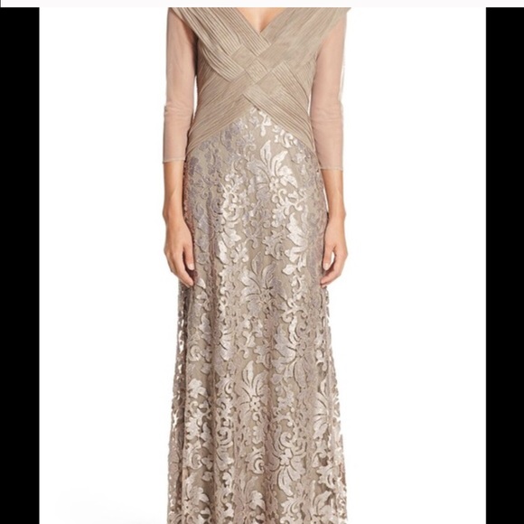 Beautiful Tadashi Shoji Mother of the Bride Gown