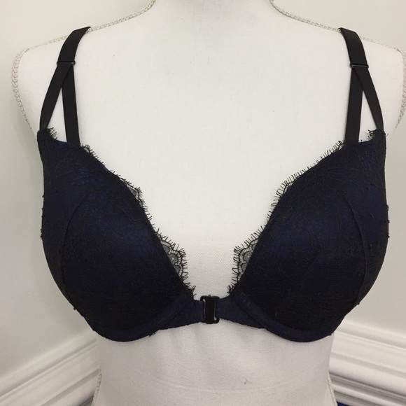 🌟Sale🌟EUC Victoria's Secret bra size 34D